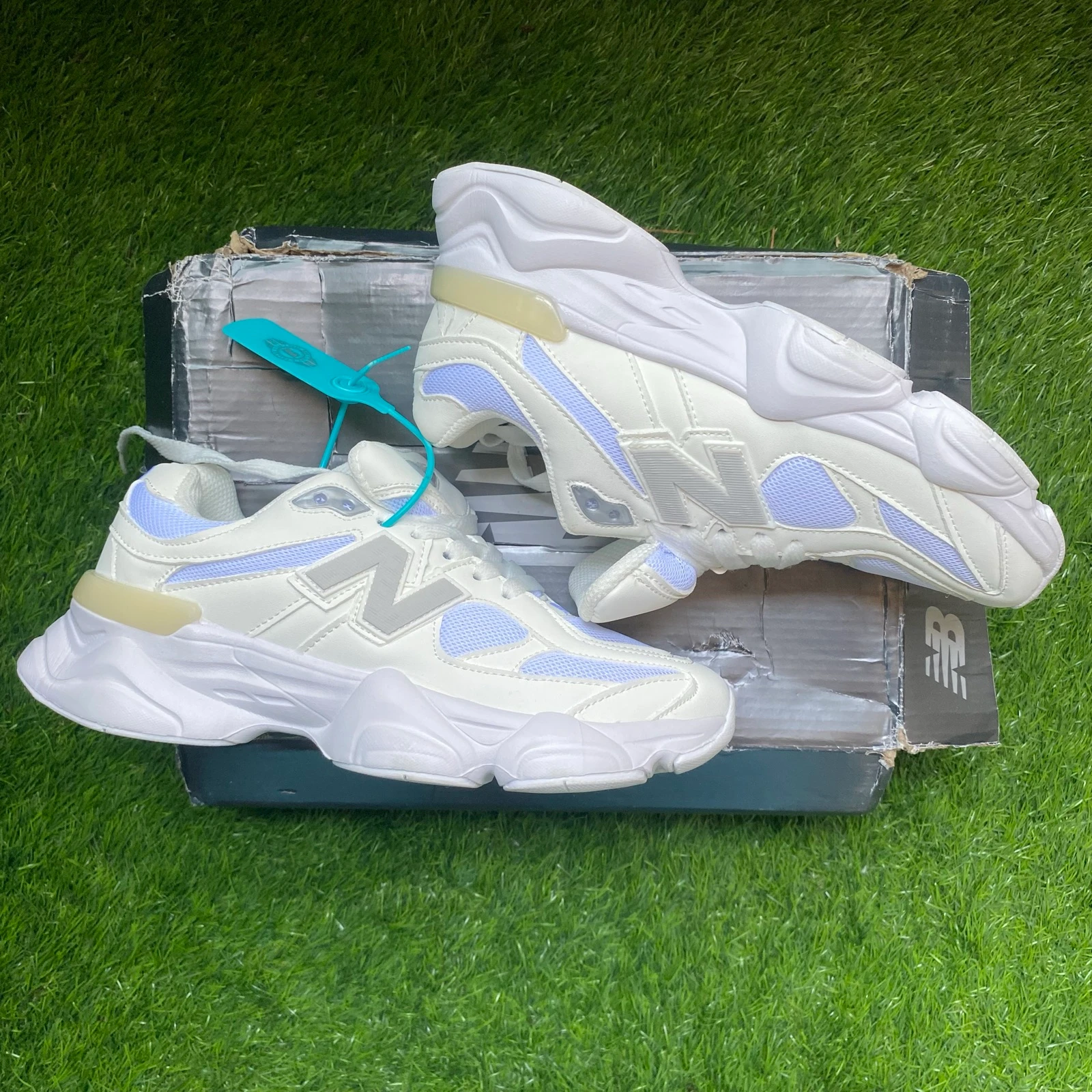 New Balance 9060 Blancas | Talla 39 | Nuevas | Con Caja
